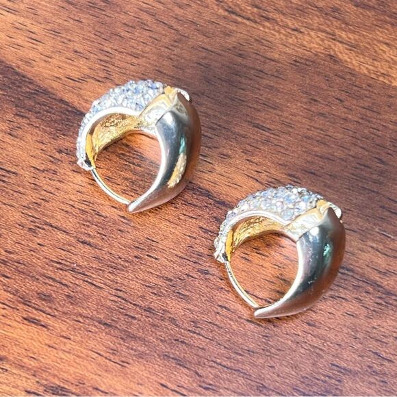 nOir earrings 🖤 new 🖤 clear/white stones with gold tone - Picture 5 of 5